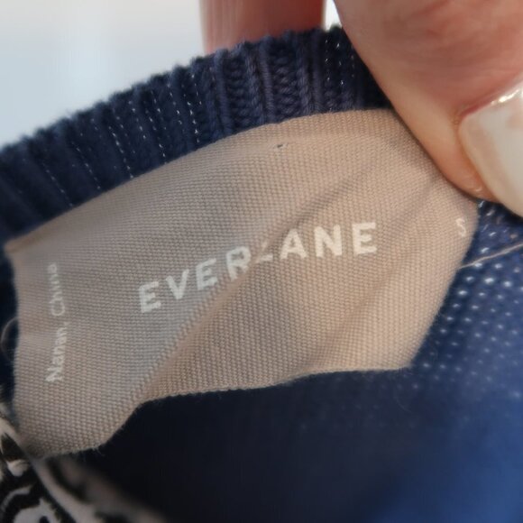 Everlane Pullover V-neck Sweater Size Small - Picture 2 of 6